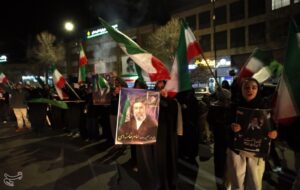 روایتی از پیاده‌روی خانوادگی در خیابان جهان‌نمای همدان