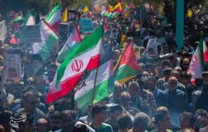 زیر باران، پای آرمان؛ خلق حماسه‌ای دیگر در راهپیمایی روز قدس کرمان