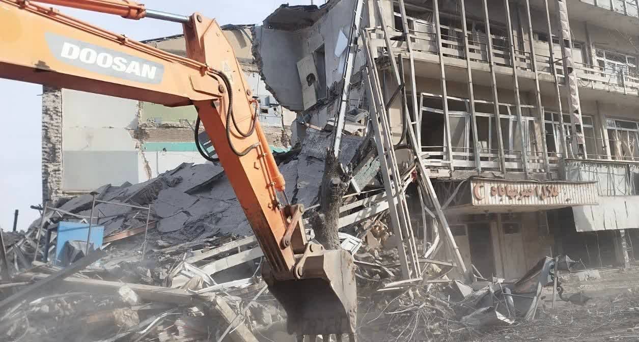 ساختمان هلال‌احمر مهاباد در حمله آمریکایی ـ صهیونی تخریب شد