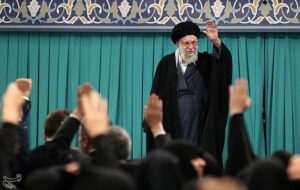 سروده‌های برخی شاعران کرمانی در رثای رهبر شهید