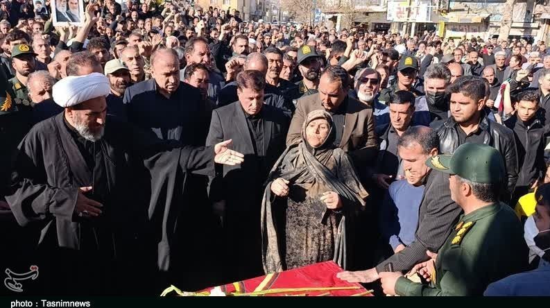 سوگ یک استان با تشییع شهدا/ وقتی شهادت به حنجره میرسد+ تصاویر استان لرستان , اخبار استان لرستان , جنگ ,