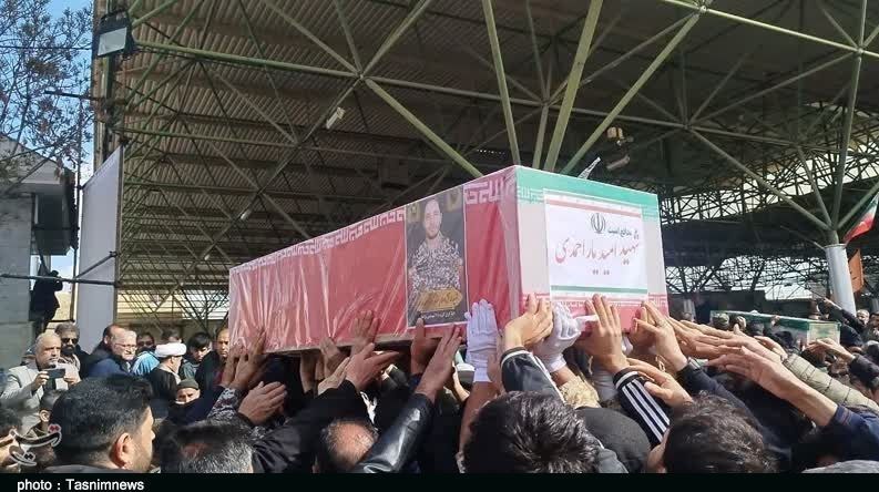 سوگ یک استان با تشییع شهدا/ وقتی شهادت به حنجره میرسد+ تصاویر استان لرستان , اخبار استان لرستان , جنگ ,