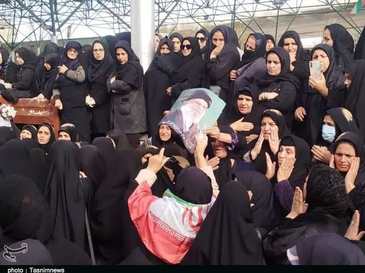 سوگ یک استان با تشییع شهدا/ وقتی شهادت به حنجره میرسد+ تصاویر استان لرستان , اخبار استان لرستان , جنگ ,