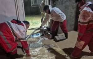 سیلاب در فارس 4 قربانی گرفت/ امدادرسانی هلال‌احمر در 25 شهرستان