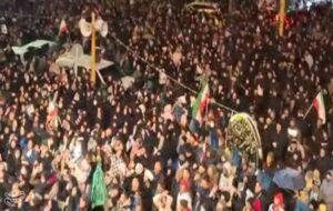 شب قدر اردبیلی‌ها در عزای قائد امت