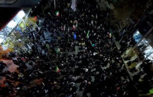 شبهای احیا از کف خیابان تا مساجد/مردم خیابان‌ها را خالی نکردند