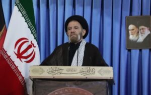 ضربات سنگین ایران تا به زانو درآمدن دشمن ادامه خواهد داشت