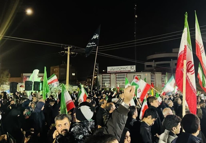 طنین «ایران ایران» در بیرجند / تجدید بیعت مردم با رهبر انقلاب+ عکس اخبار استان خراسان جنوبی , رهبر انقلاب , شهید ,