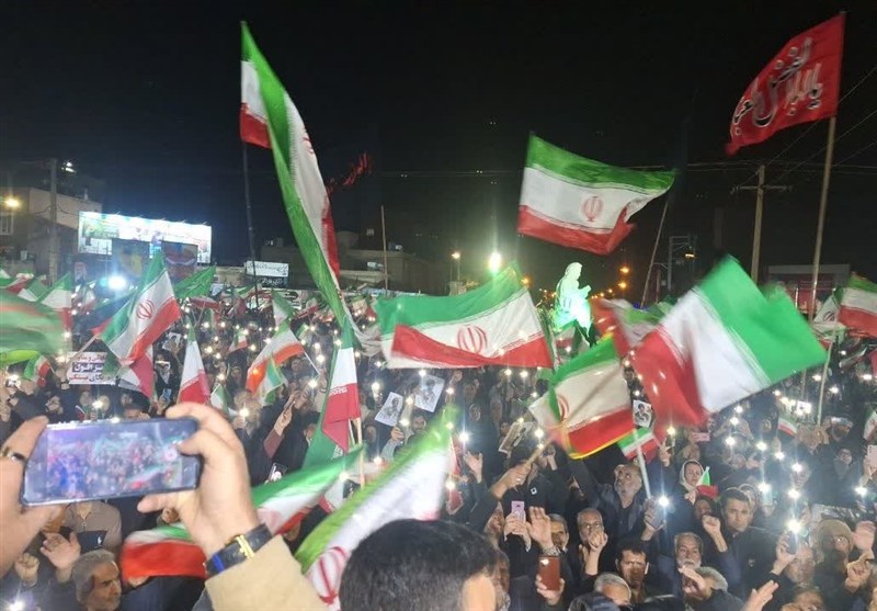 طنین «ایران ایران» در بیرجند / تجدید بیعت مردم با رهبر انقلاب+ عکس اخبار استان خراسان جنوبی , رهبر انقلاب , شهید ,