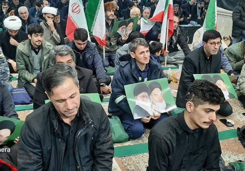 عزاداری باشکوه اردبیلیها برای امام شهید انقلاب اخبار استان اردبیل , شهید امام خامنه ای (ره) , آمریکا , رژیم صهیونیستی (اسرائیل) , عزاداری ,