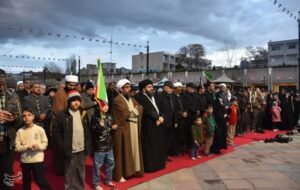 مراسم وداع با رمضان و تحویل سال در صحن غدیر سبزه‌میدان زنجان برگزار شد