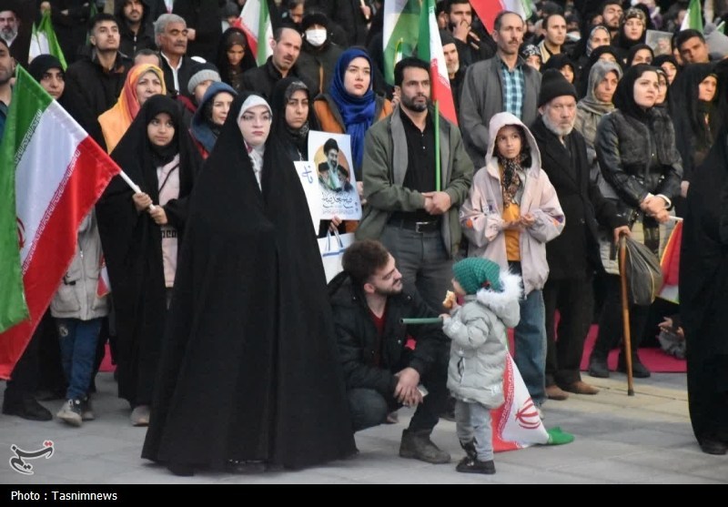 مراسم وداع با رمضان و تحویل سال در صحن غدیر سبزهمیدان زنجان برگزار شد مراسم وداع با رمضان و تحویل سال در صحن غدیر سبزهمیدان زنجان برگزار شد