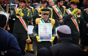 مزار سپهبد شهید پاکپور زیارتگاه عاشقان در دهسد خنداب+عکس