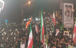 موج عظیم بیعت مردم یاسوج با رهبر معظم انقلاب در دومین شب قدر+تصاویر