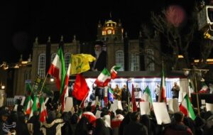 میدان ساعت زیر پرچم وفاداری به قائد شهید امام خامنه‌ای