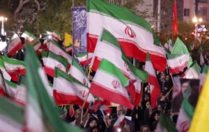 میعادگاه شبانه مردم بوشهر برای خونخواهی از رهبر شهید در سی‌امین شب