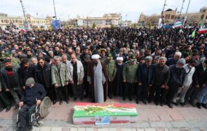 وداع مردم همدان با شهید حمله رژیم صهیونیستی–آمریکایی+ تصویر