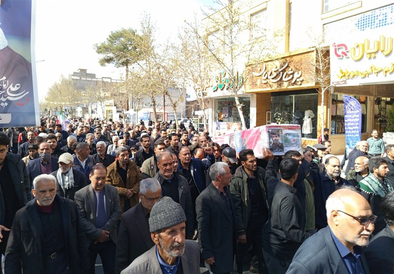 پیکر مطهر شهید جنگ رمضان در کاشمر تشییع شد اخبار کاشمر , خراسان رضوی , اخبار استان خراسان رضوی , شهدای خدمت , شهادت , جنگ آمریکا و رژیم صهیونیستی علیه ایران , سپاه پاسداران انقلاب اسلامی ,