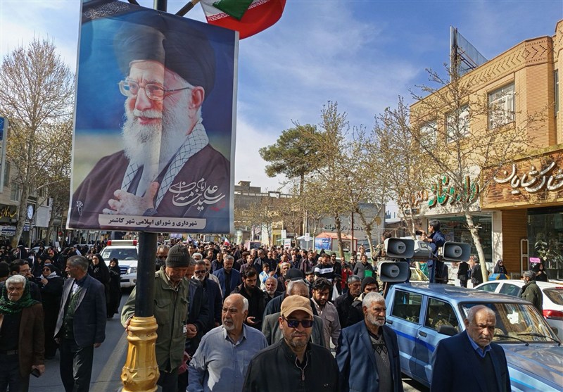 پیکر مطهر شهید جنگ رمضان در کاشمر تشییع شد اخبار کاشمر , خراسان رضوی , اخبار استان خراسان رضوی , شهدای خدمت , شهادت , جنگ آمریکا و رژیم صهیونیستی علیه ایران , سپاه پاسداران انقلاب اسلامی ,