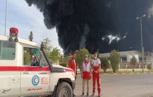 3 مصدوم در آتش‌سوزی کارخانه گنبد/عملیات اطفا ادامه دارد