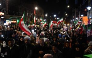 52شب حضور مردم کردستان در میدان؛ روایت همبستگی زنده در کف خیابان+تصویر