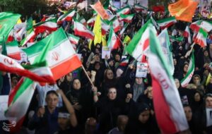 54 شب ایستادگی در کردستان؛ مردمی که میدان را خالی نکردند