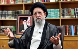 آیت‌الله نورمفیدی: اقتدار نیروهای مسلح ایران سبب شگفتی جهانیان شد