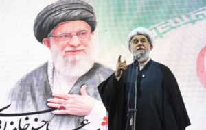 اراده ملت‌ها نظام استکباری را تغییر می‌دهد