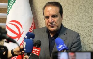 استاندار ایلام: هیچ مانعی برای خدمت‌رسانی دولت وجود ندارد