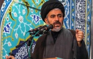 امام جمعه ارومیه: ارتش برای دفاع از دین و مظلومان سینه سپر کرده است