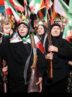 بویراحمدی‌ها برای نبرد با کماندوهای آمریکایی برنو به دست شدند+تصاویر