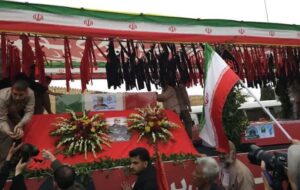 تشییع حماسی شهید خادمی و شهدای حملات آمریکایی ـ صهیونی در شیراز+تصاویر