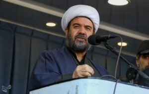 حضور مردم در خیابان‌ها بخشی از میدان نبرد است