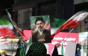 حضور مردم در شرایط فقدان رهبری جلوه‌ای از «بعثت اجتماعی» بود