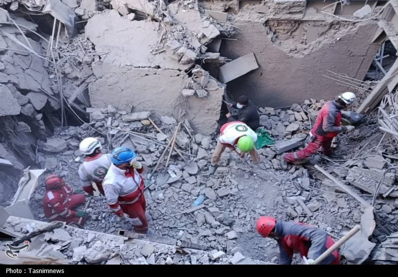 حمله آمریکایی ـ صهیونی به حسینیه اعظم زنجان؛ 3 نفر شهید شدند