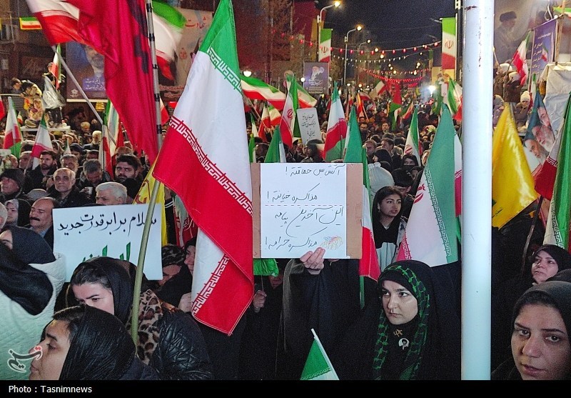 خروش حماسی مردم زنجان در محکومیت حمله آمریکایی -صهیونی به حسینیه اعظم