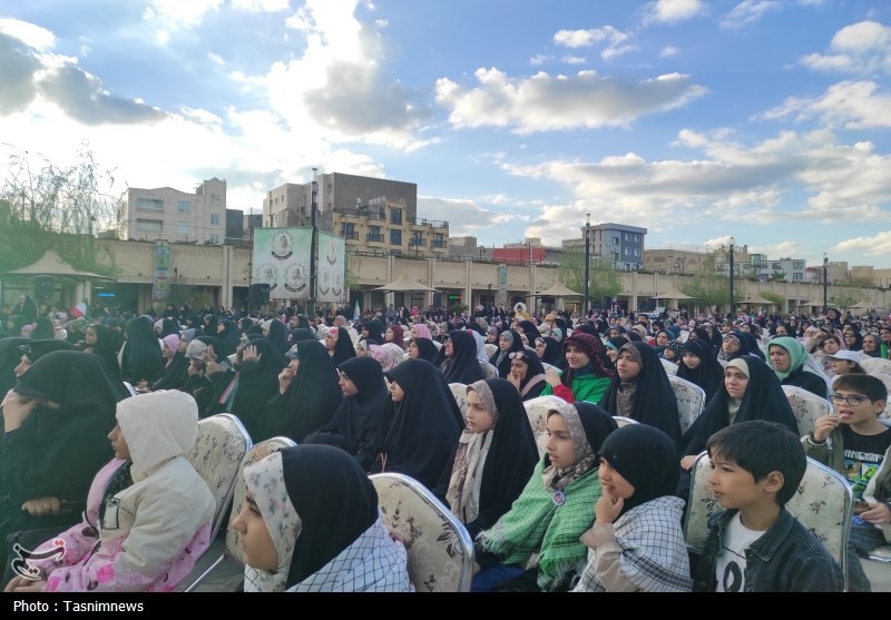 دخترانه‌هایی از جنس دلتنگی پدر شهید و بغض‌های ناتمام میناب