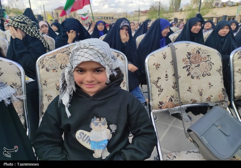 دخترانه‌هایی از جنس دلتنگی پدر شهید و بغض‌های ناتمام میناب