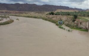 رهاسازی آب سد دز؛ کشاورزان و گردشگران از حریم رودخانه دز فاصله بگیرند