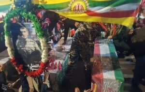 شبی به رنگ ایثار؛ آیین وداع شهدای جنگ رمضان کهگیلویه + تصاویر