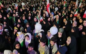 طنین «حیدر حیدر» دختران خاوران در میدان ولایت؛ بیعت با رهبر