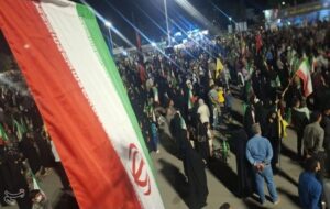 طنین«الله‌اکبر»در کویر؛ حماسه پنجاه و هفتمین شب حضور مردم خراسان جنوبی