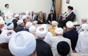 عالم اهل سنت: رهبر شهید انقلاب به شیعه و سنی عزت و عظمت داد