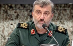 مردم ایران مسیر تاریخ را تغییر دادند/ امید دشمن به نفوذی‌هاست