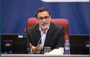 نماینده زنجان در مجلس: هیچ‌کس نباید خود را جدا از میدان بداند