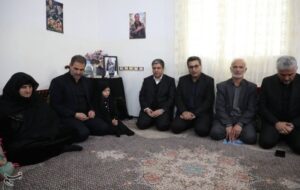 همدلی مردم در جنگ رمضان سرمایه عظیم کشور بود