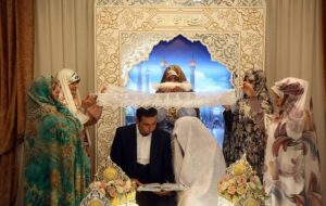 پیوند آسمانی 80 زوج جوان در حرم کریمه اهل‌بیت(س)