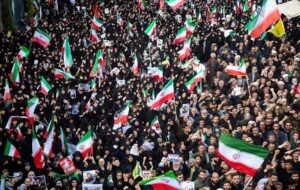 پیکر مطهر دانش‌آموز شهید قمی تشییع شد