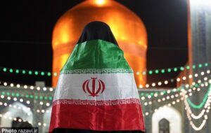 چهارشنبه امام رضایی؛حماسه‌ جمهوری هم‌نوا با زائران رضوی زیر باران