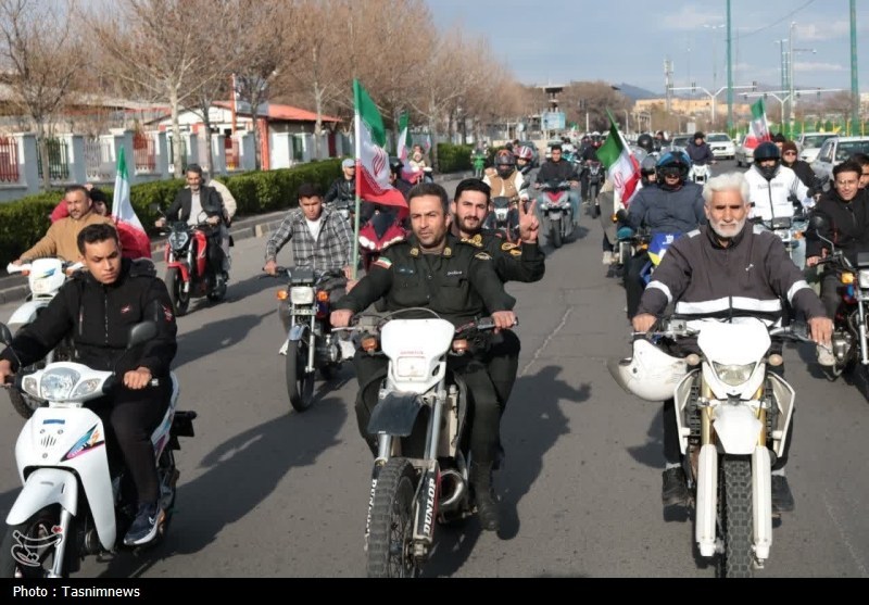 کاروان حماسی موتوری تکواندوکاران زنجان در گرامیداشت چهلم رهبر انقلاب